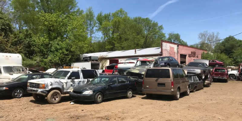Car Junkyard in Knox County, Tennessee