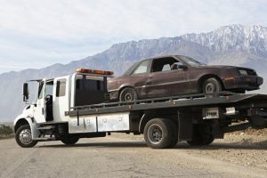3 Reasons to Use a Car Removal Service